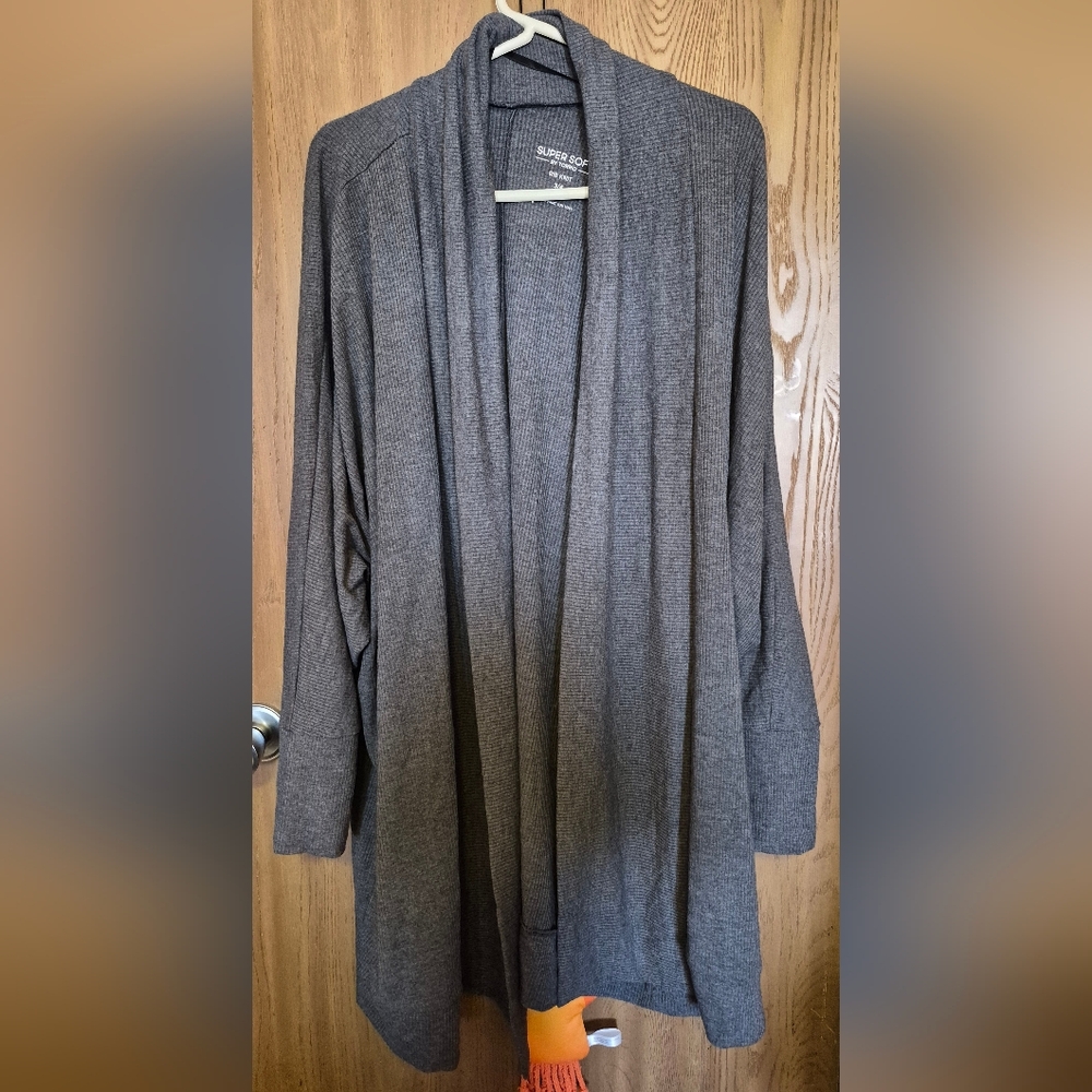 Torrid Super Soft Knit Cardigan Size 3X 4X Gray Lounge Cozy Ribbed Dolman Sleeve